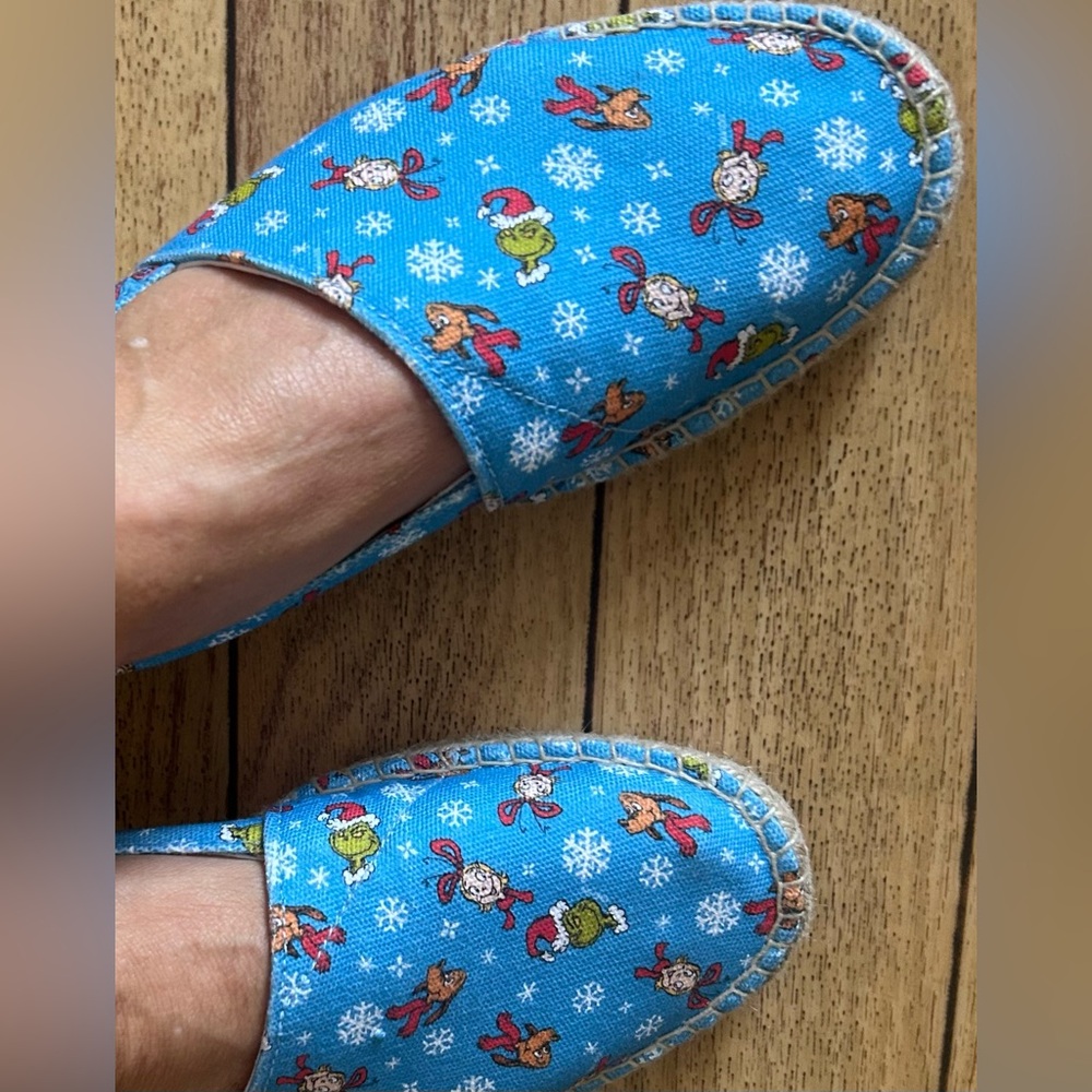 The Grinch Ubuntu shoes